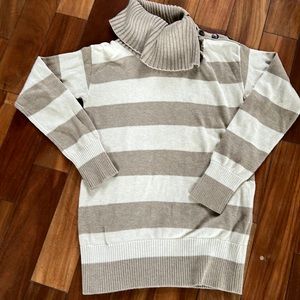 Banana republic turtleneck sweater
